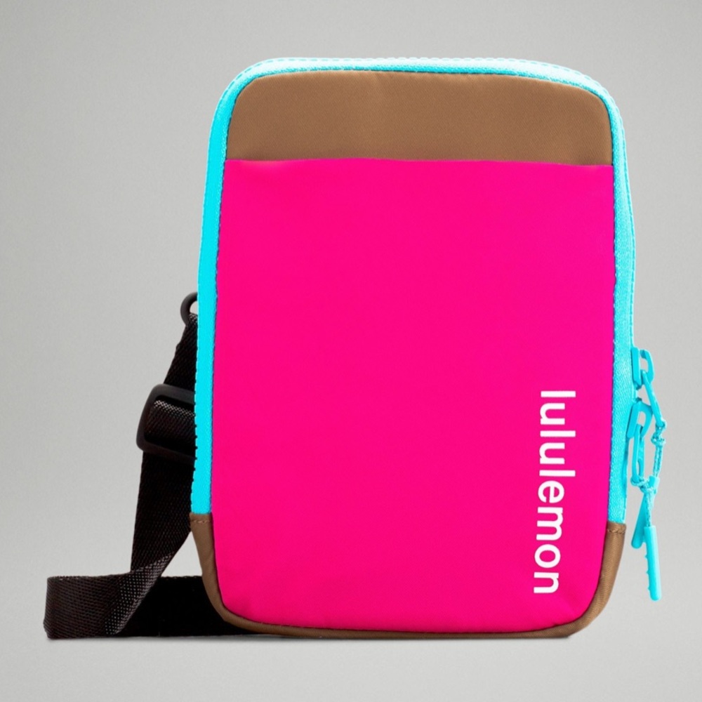 LULULEMON EASY ACCESS CROSSBODY BAG